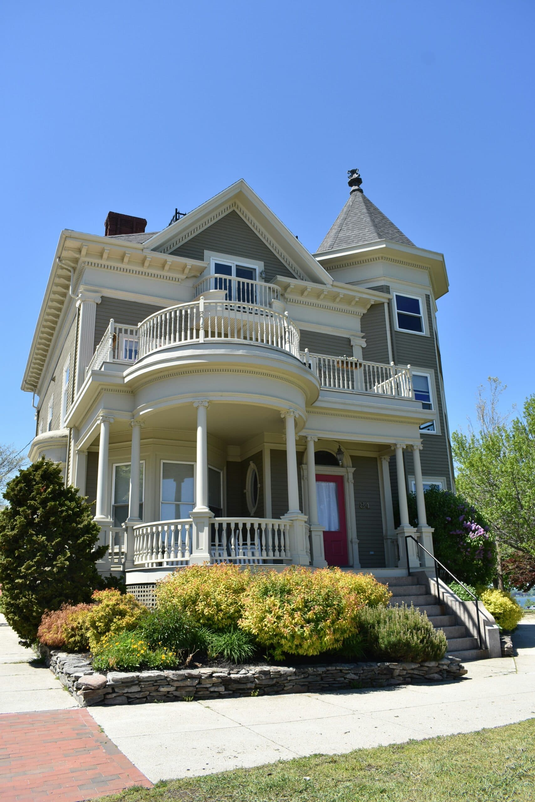How to Get Multiple Offers on Your Home This Spring