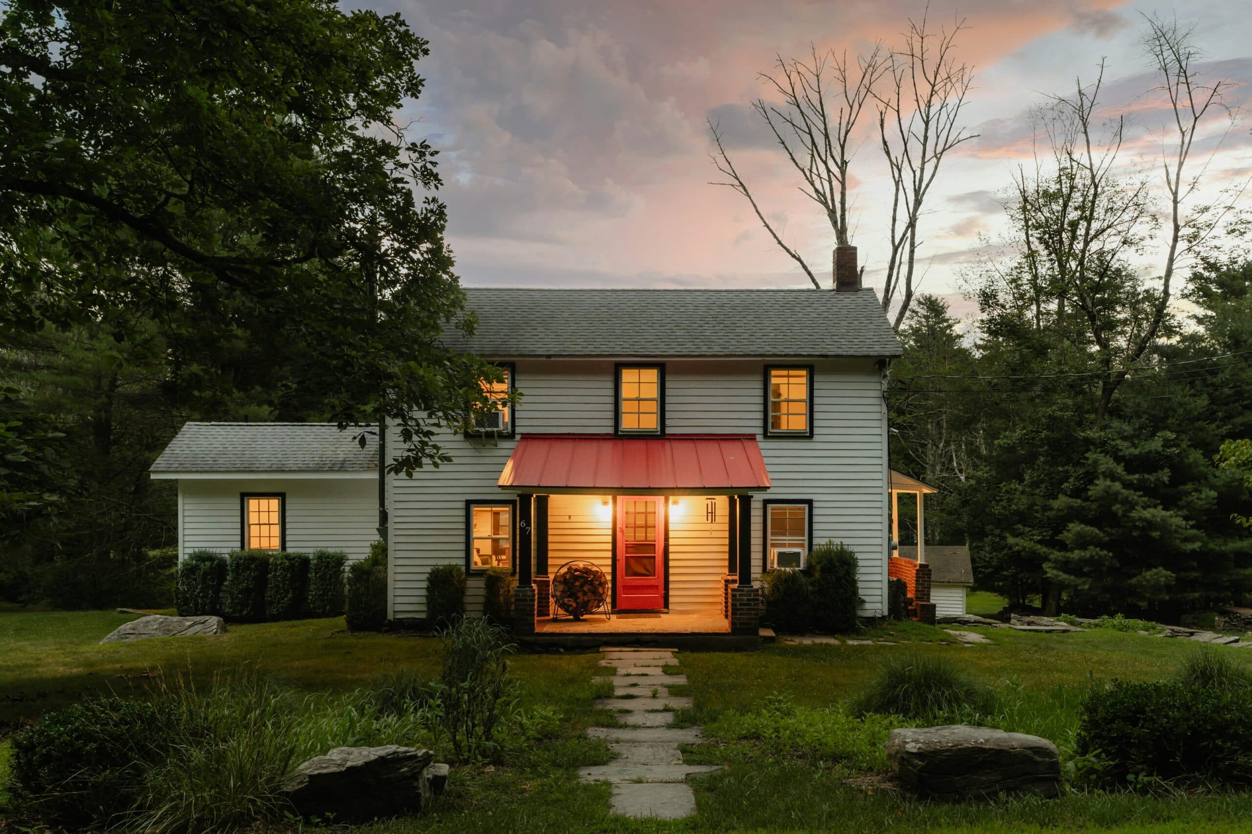 5 Summer Staging Tips to Make Your Home Irresistible to Buyers