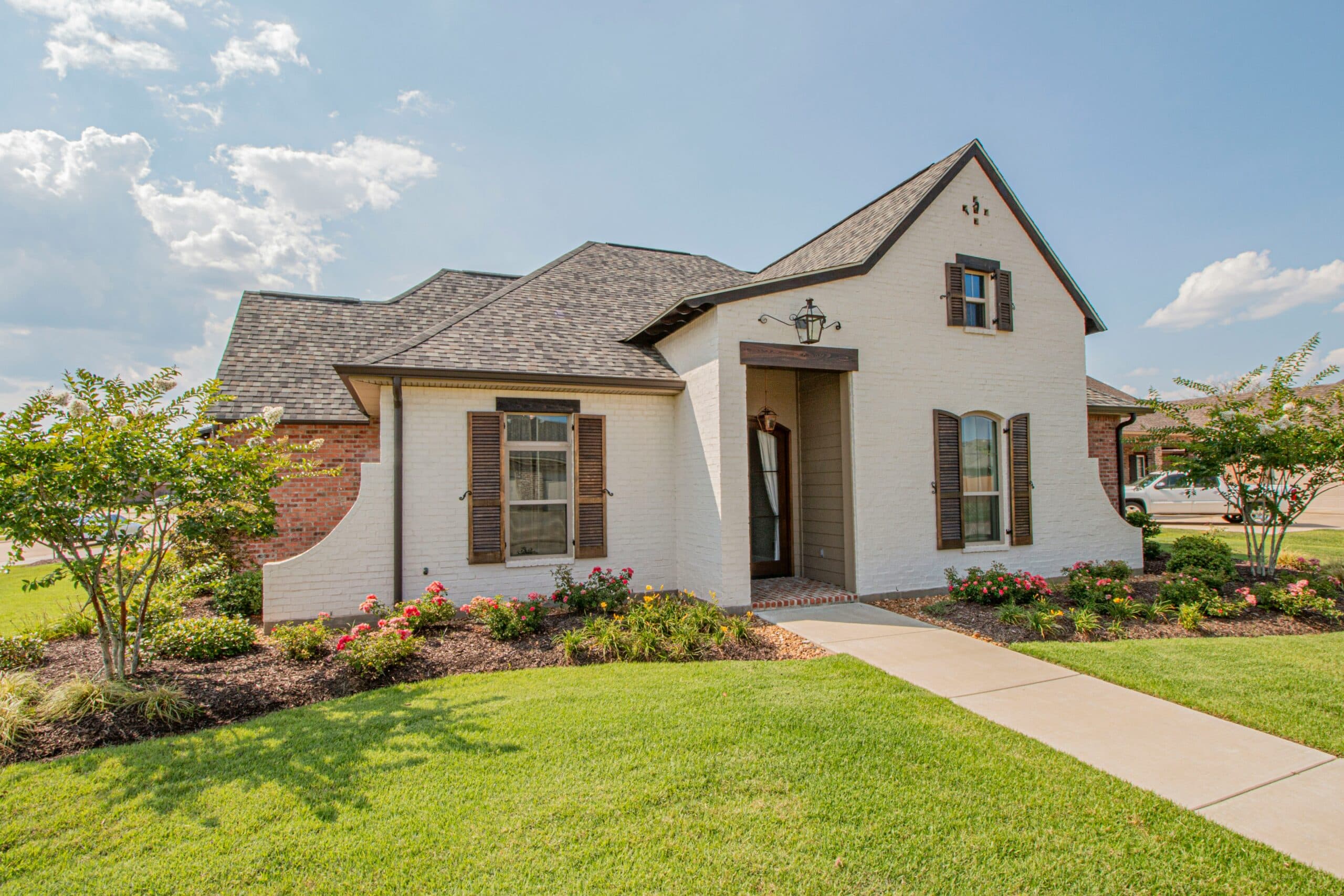 Smart Curb Appeal Tricks That Work in a Minnesota Summer